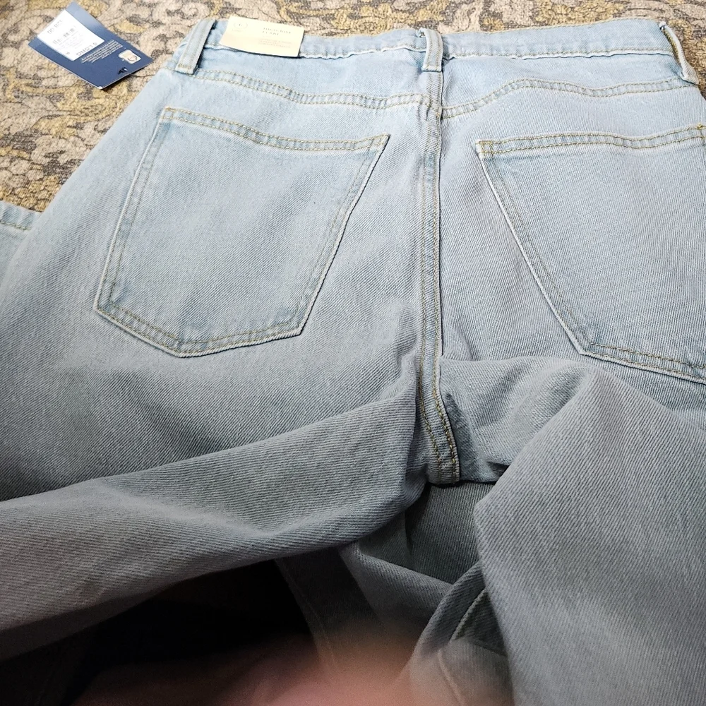 Women's High Rise Flare Jeans - Light Wash Denim - Universal Threads - 6L - Picture 7 of 16